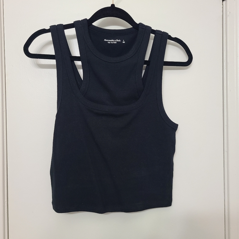 NWOT BLACK TANK TOP